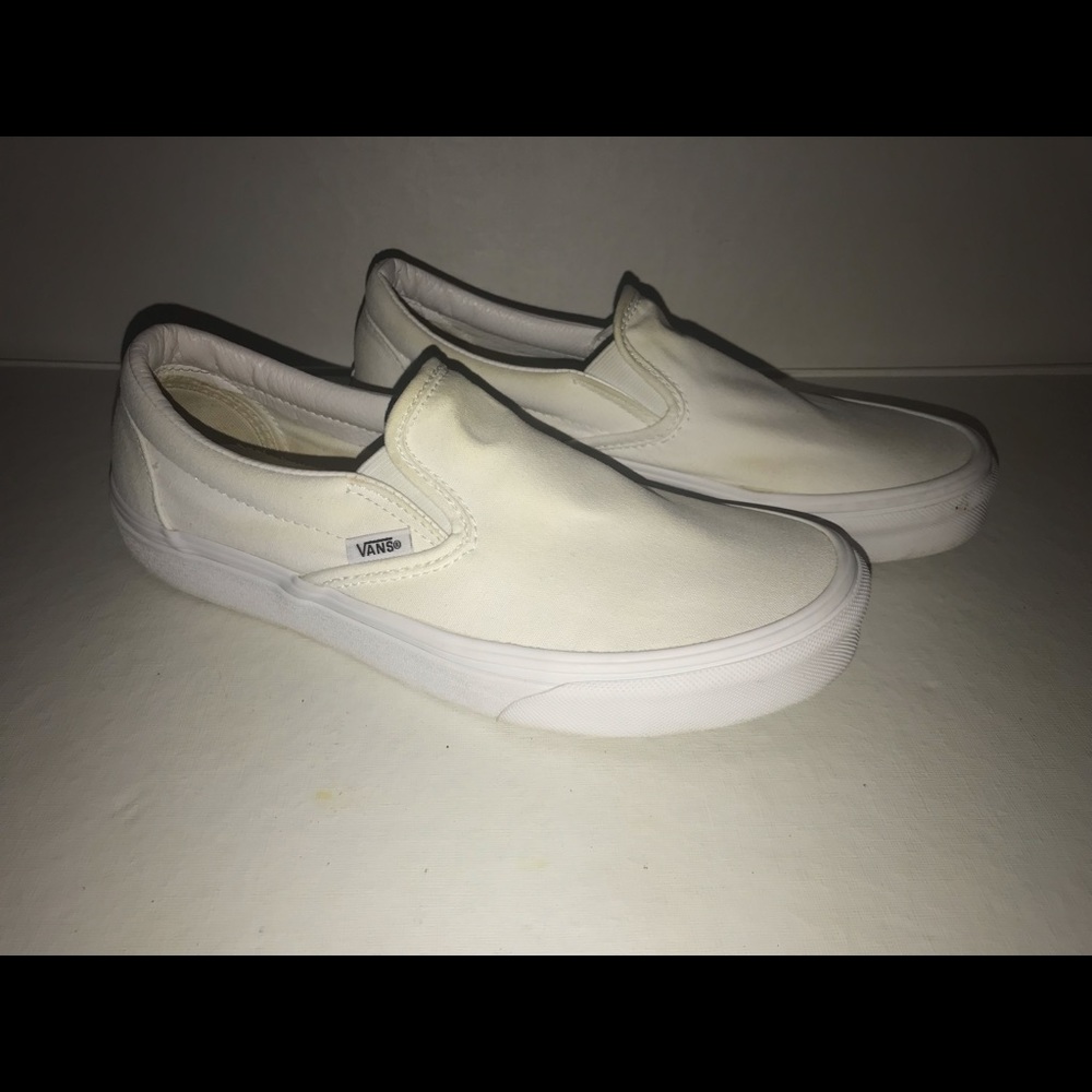 COPY - VANS Off the Wall White Slip Ons - Ladies Size 9.5